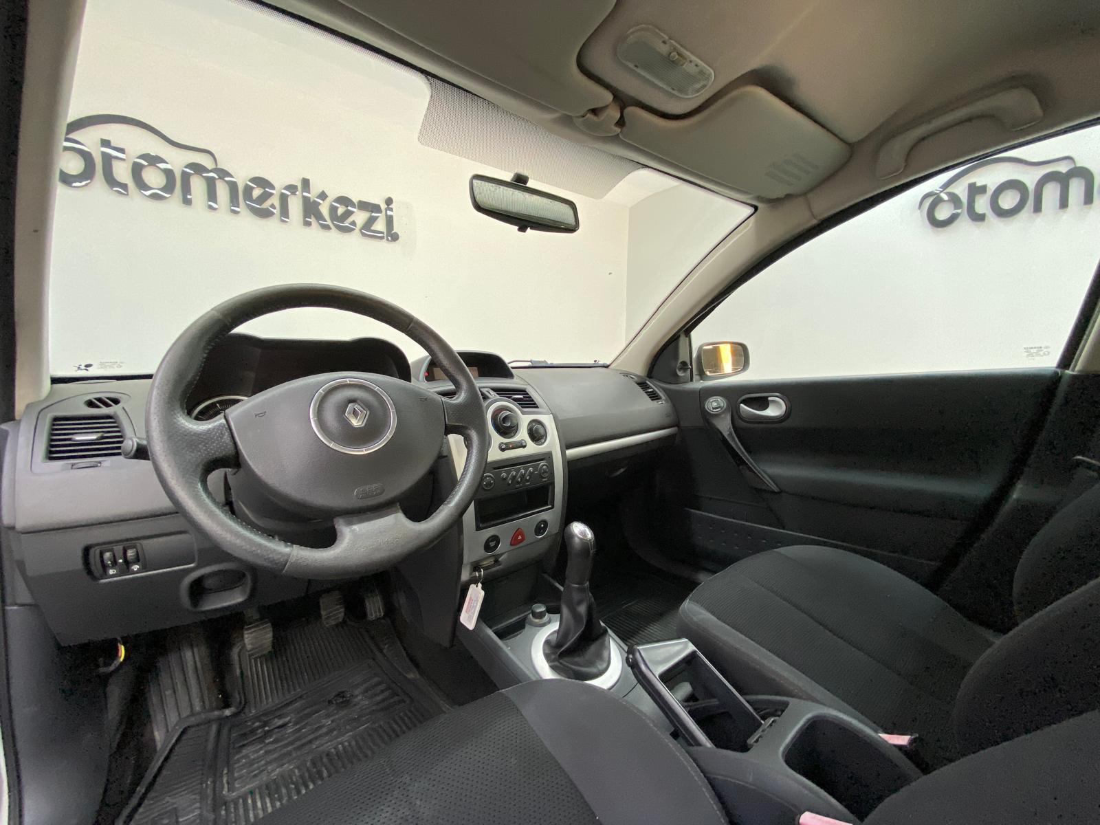 RENAULT MEGANE 15